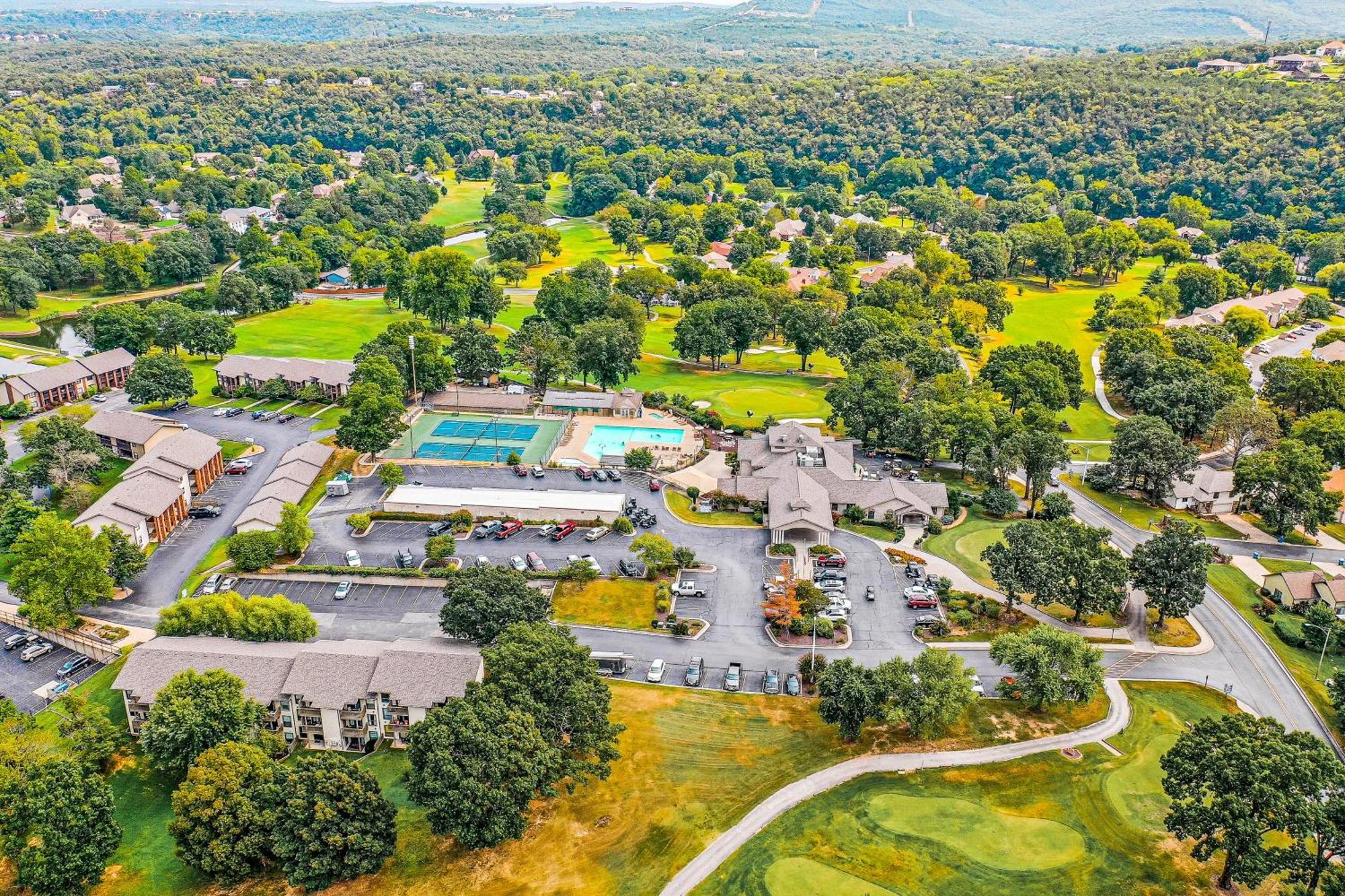 Lofty Retreat & Paradise Pointe Branson Ruang foto